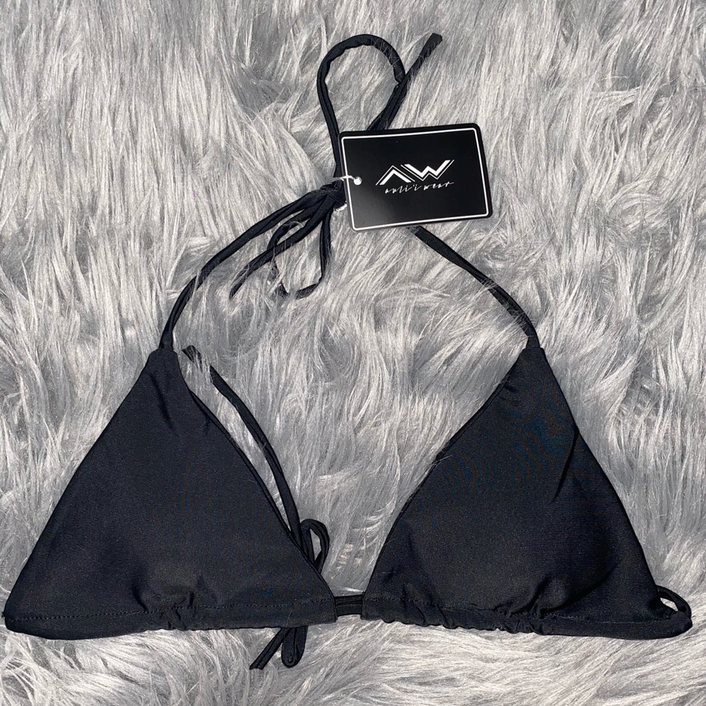 Aulii Wear bikini top